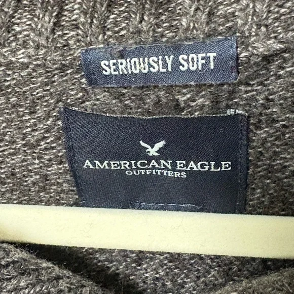 American Eagle Outfitters Black/Gray Crewneck Sweater - Picture 3 of 4